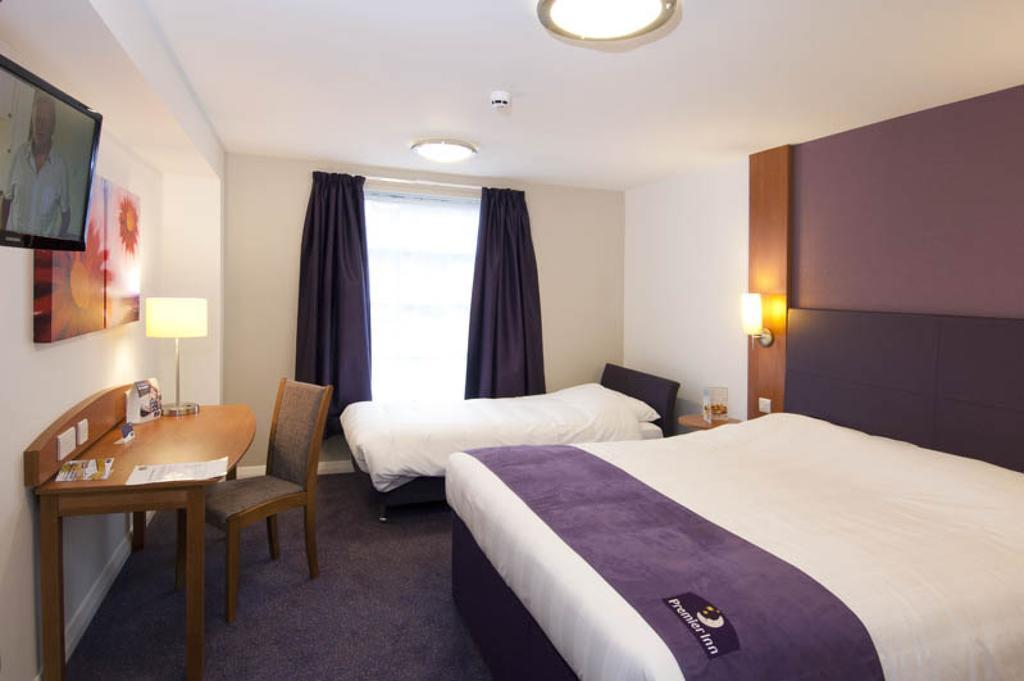 Premier Inn Reading Central Habitación foto